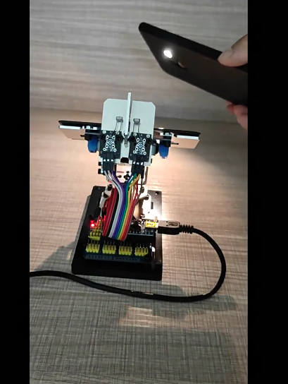 Renewable Energy Is - Kit de Seguimiento Solar DIY -